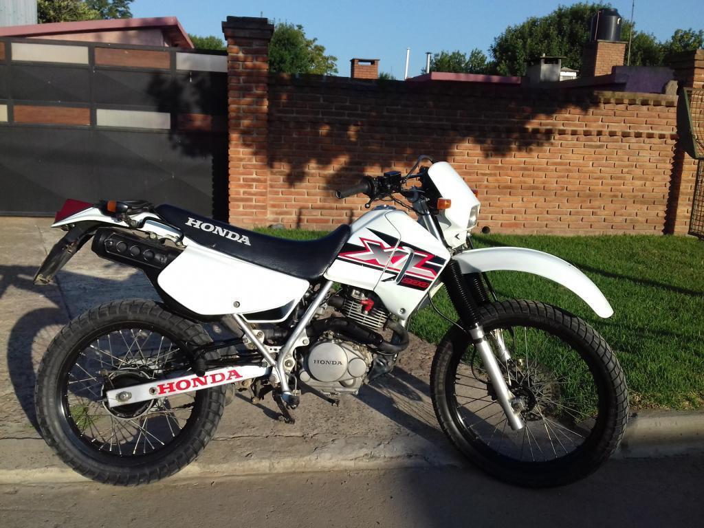 VendoPermut Honda XL 200 2001 IMPECABLE