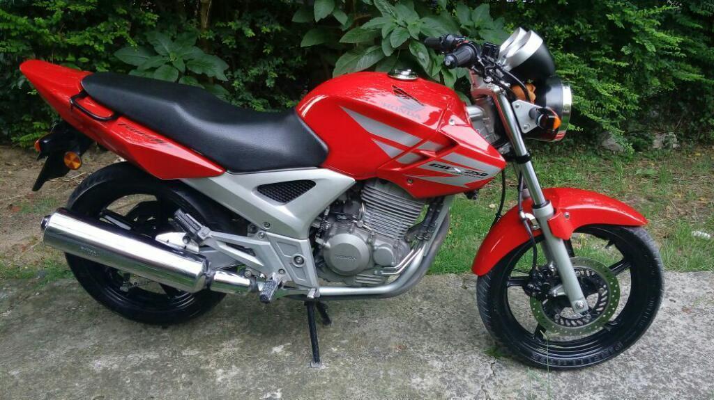 Honda Twister 250