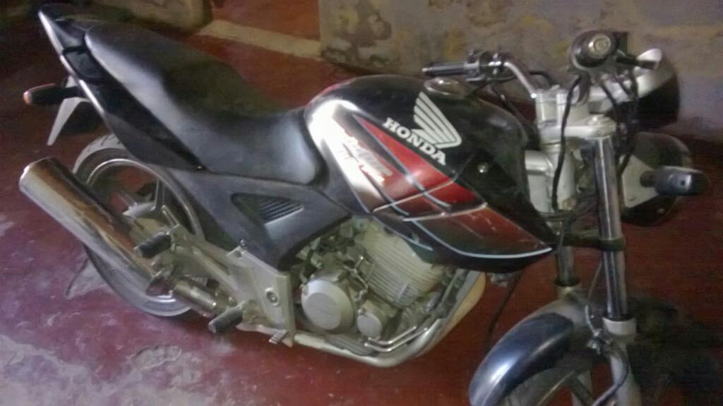 Titular Vende Honda Cbx 250