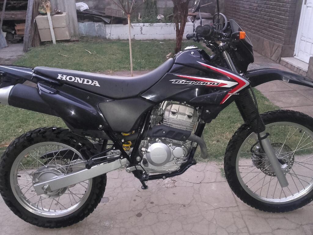 Vendo Tornado Xr 250 2015