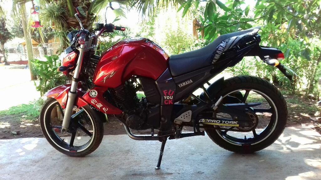 Vendo-permuto Yamaha Fz16