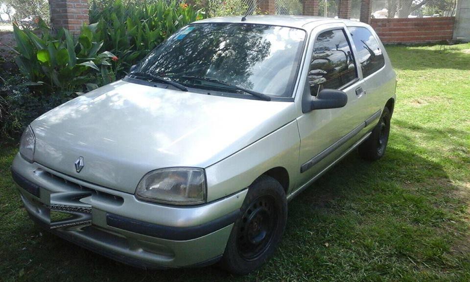 PERMUTO POR MOTO CLIO 99 RN DIESEL PACK AA DA