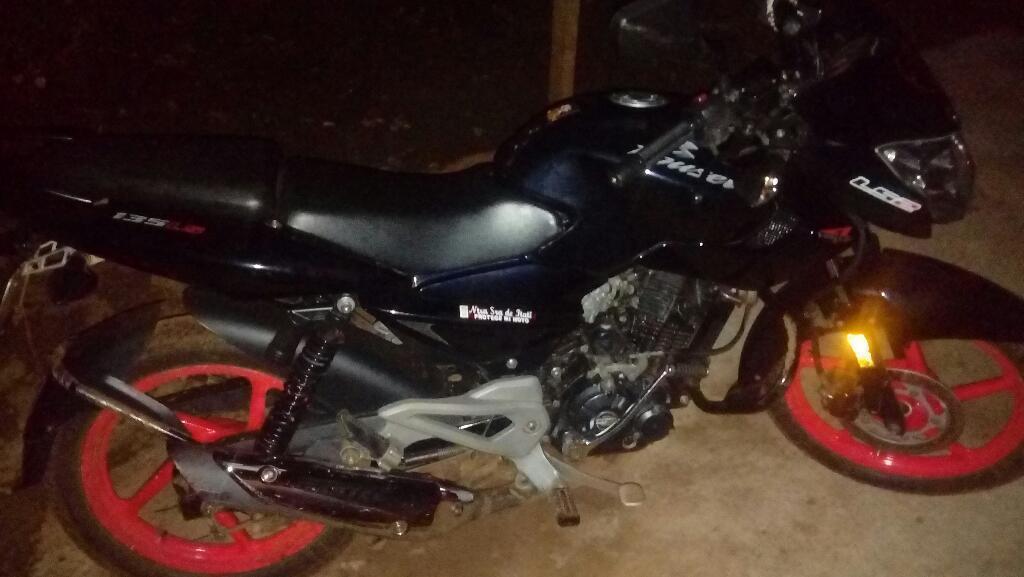 Vendo Rouser 135 Modelo 2015