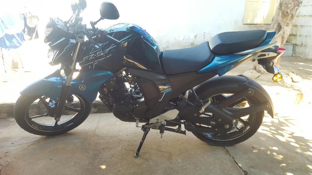 Vendo Yamaha Fz-s F1