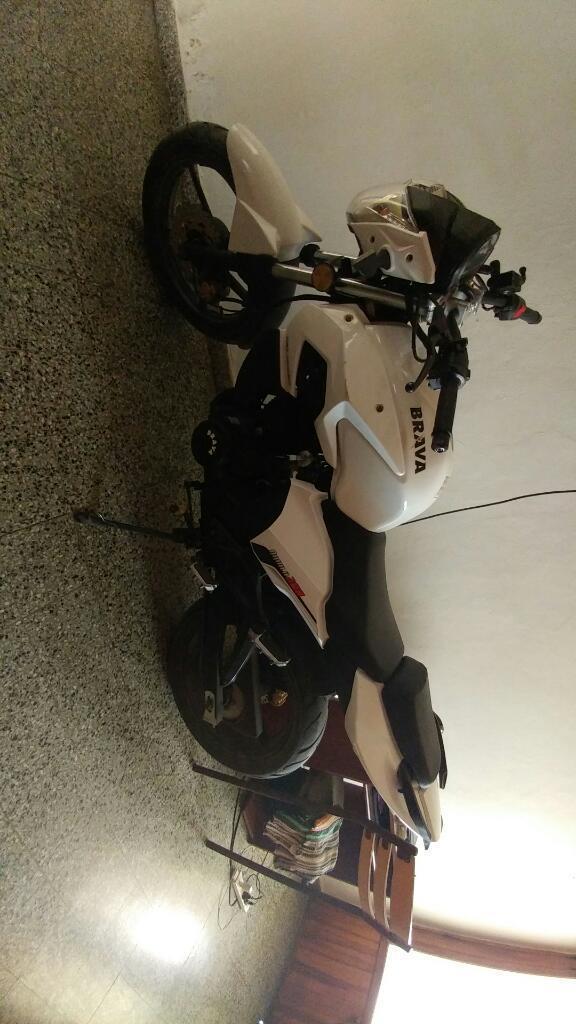 Vendo Moto Brava Aquila 200 con 4000km