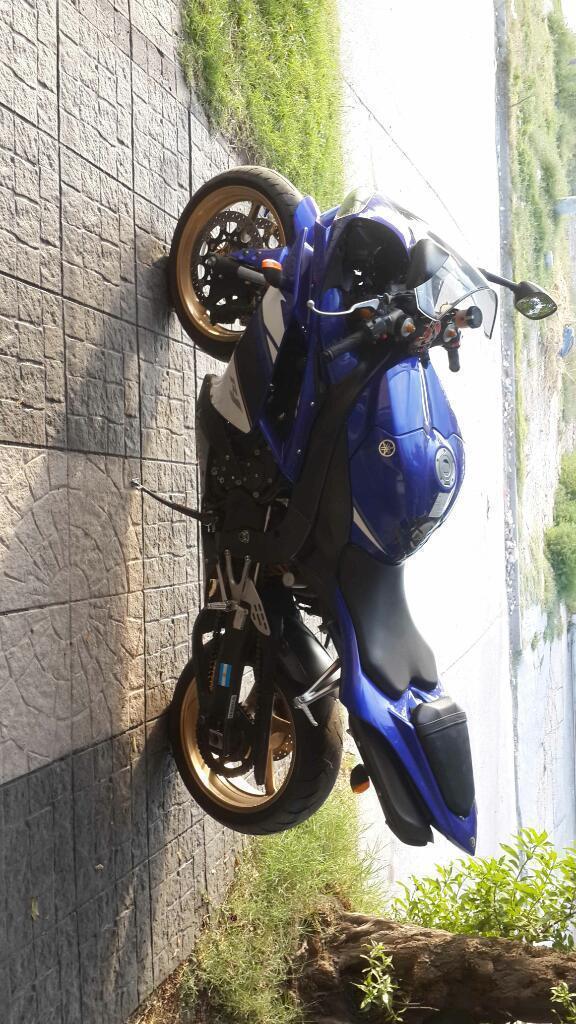 Vendo Moto Yamaha R1