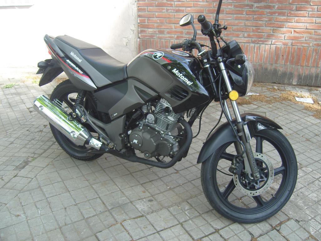 MOTOMEL TCP 200 FULL 2016 IMPECABLE SOLO 400KM