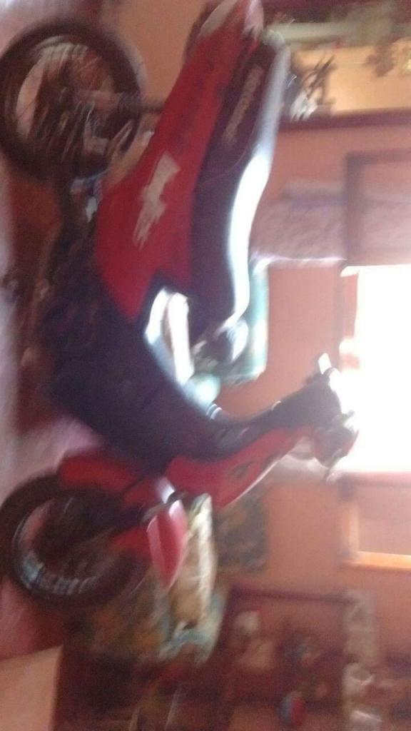 vendo moto motomel