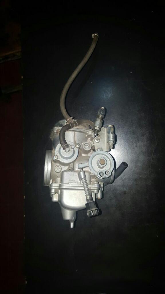 Vendo Carburador de Honda Twister 250