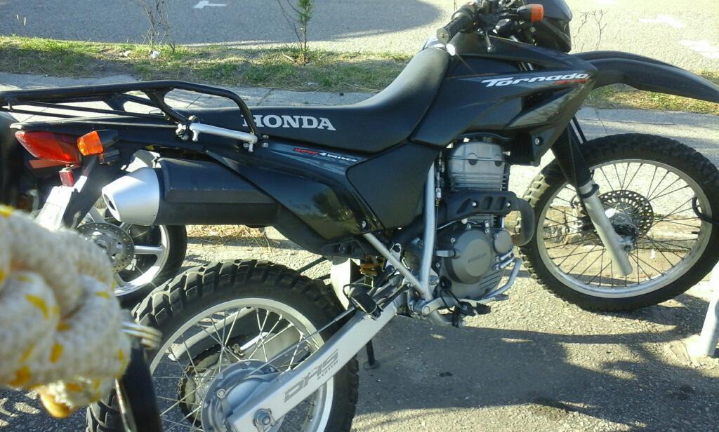 vendo honda tornado