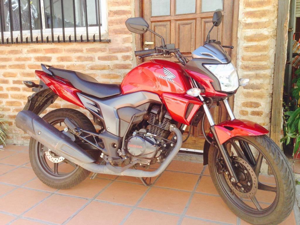 Honda Invicta 150 Full 2014