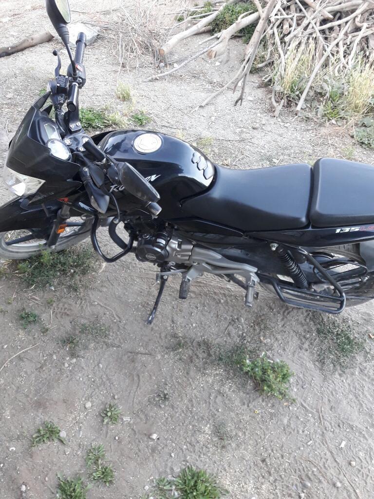 Vendo Moto 135 . Papeles Al Dia. 4100 Km