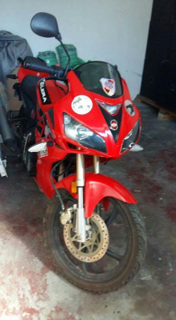 Vendo Gilera. Marca Vc200r Color Rojo