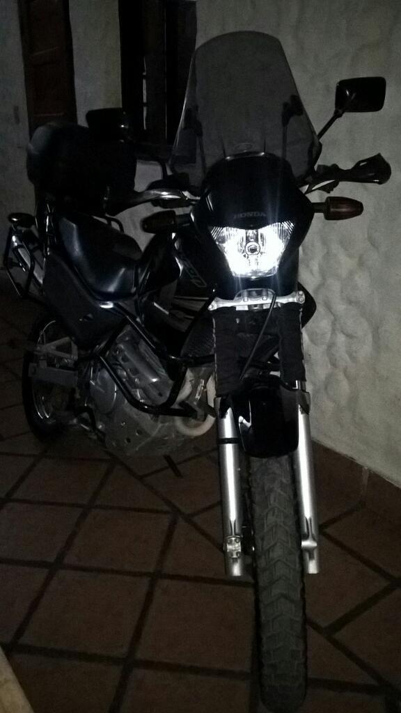 Vendo Falcon 400 Modelo2013/25.000km