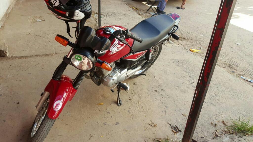 Honda Titan Impecable