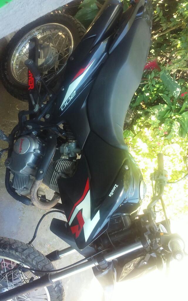 Vendo Hermosa Zr 200