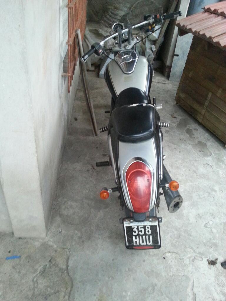 Vendo Moto Gilera Yl 200 Custom 2011