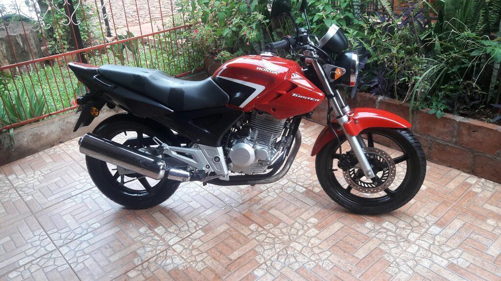 Vendo Honda Twister 2014