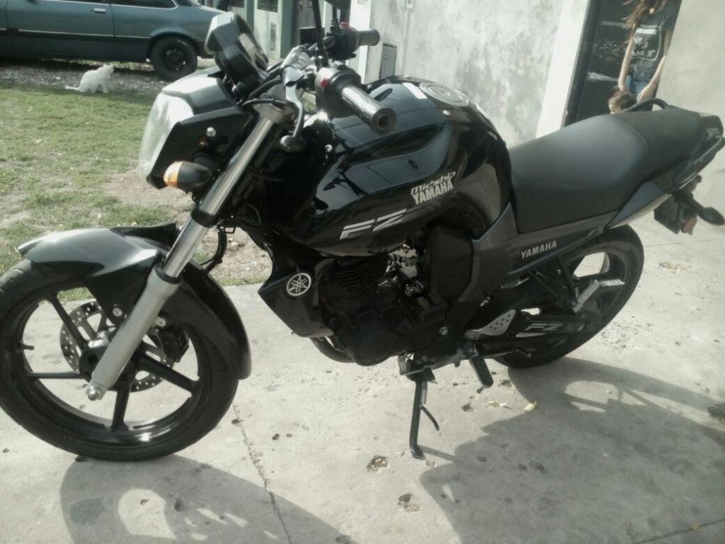vendo yamaha fz 2011
