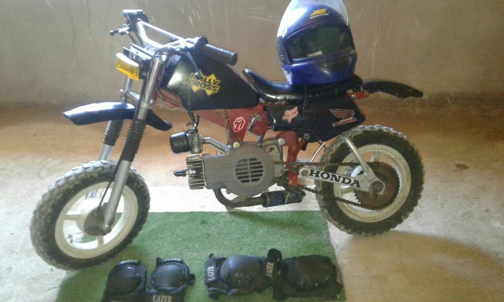 Vendo Moto 50 Cc en Duro para Niños