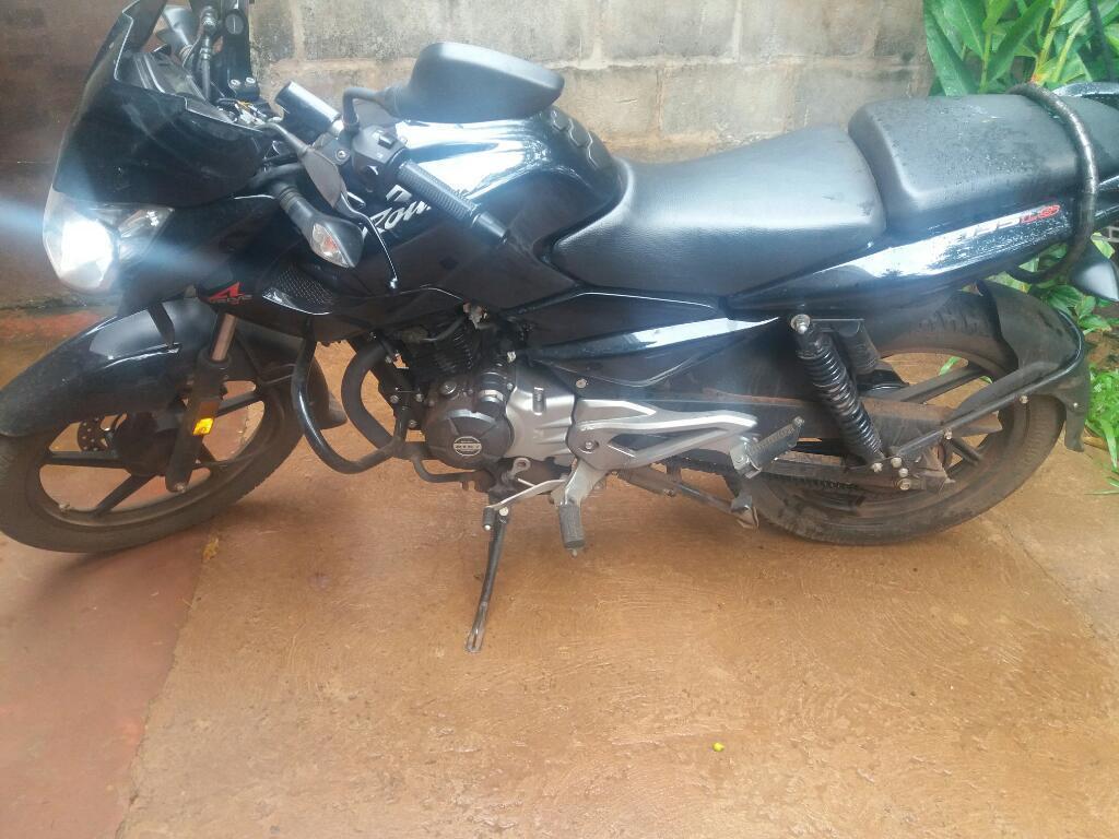 Moto rouser 135 cc