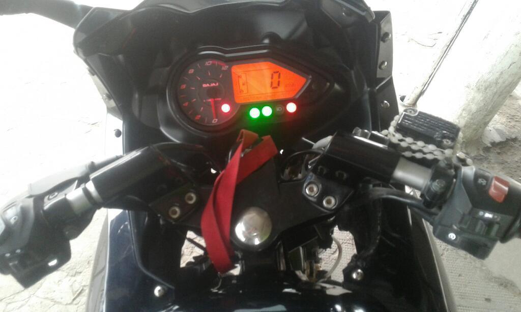 Rouser 220 Permutaria