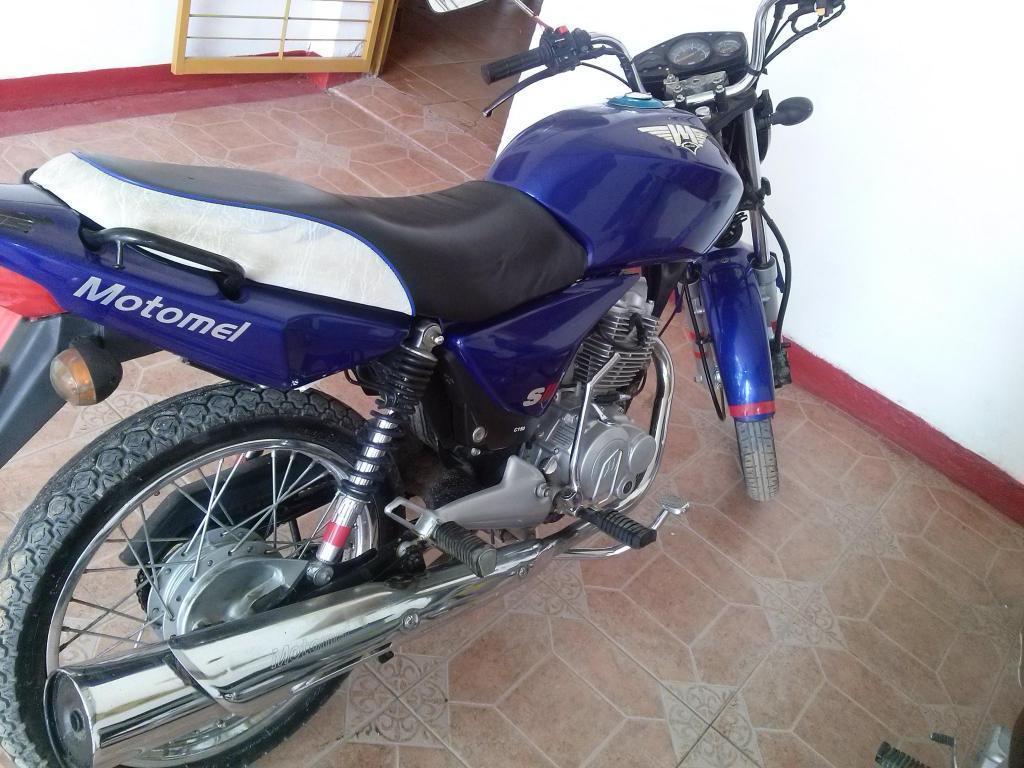 DUEÑO VENDE MOTOMEL CG150 SIN DETALLES
