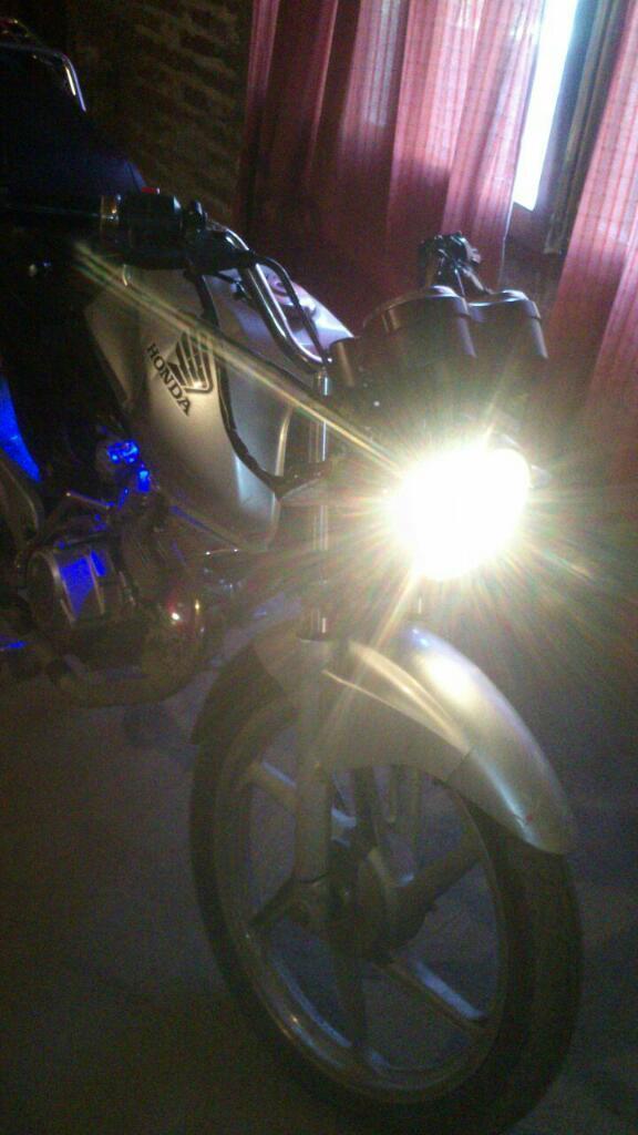 Vendo O Permuto Honda Storm 125c M. 09