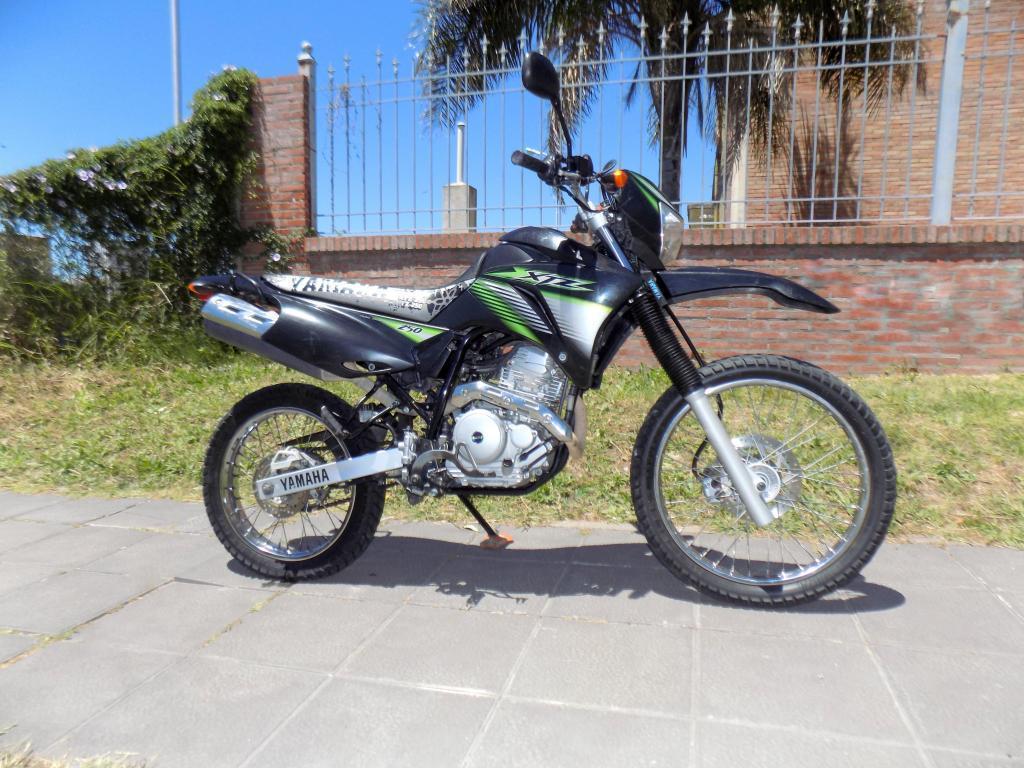 vendo o permuto ......yamaha XTZ 250