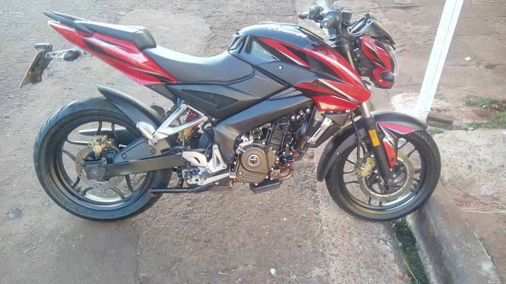 Rouser Ns 200