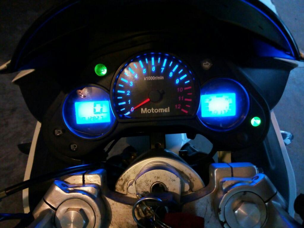 Motomel sr200