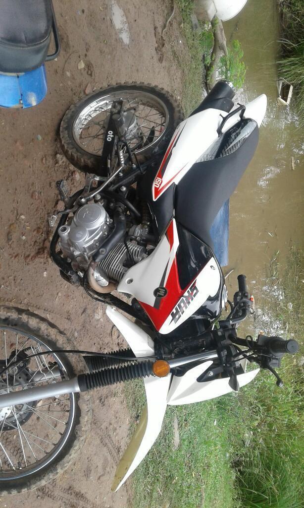 Se Va Moto Espectacular Croos