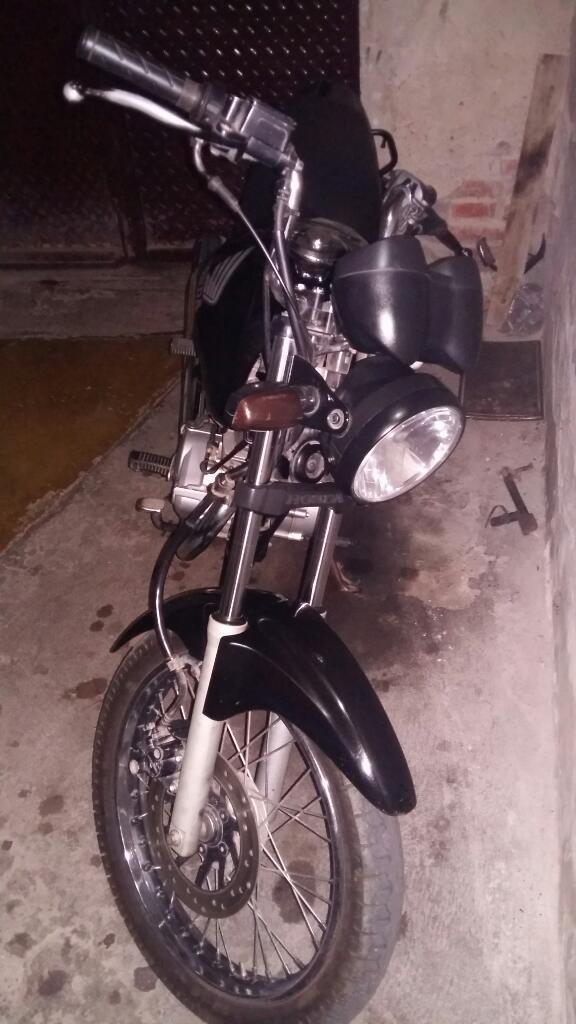 Vendo Cg 150. 2013