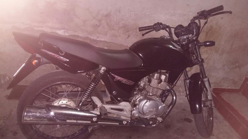 Vendo Cg 150. 2013