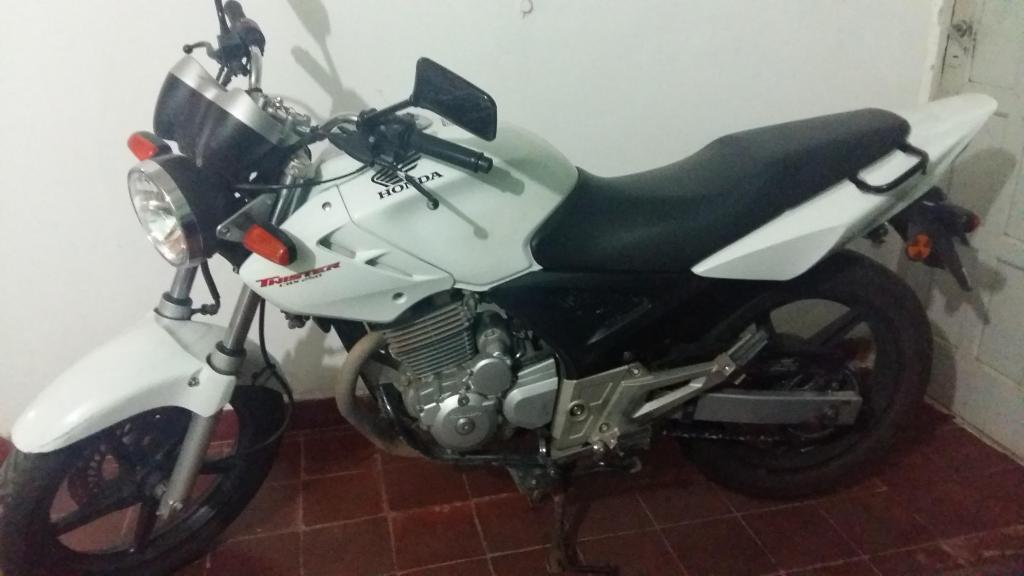 Honda Twister 250 2013