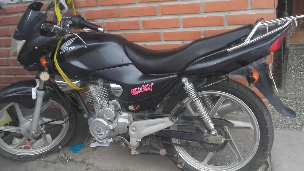 Moto Honda Ston