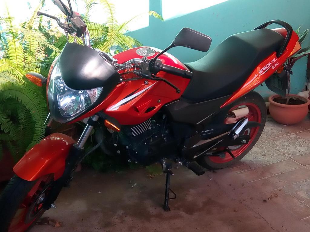 Moto appia 150cc.. modelo euro150..tiene 2600km