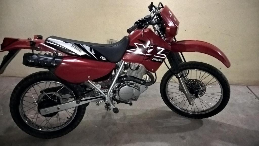 HONDA XL 200