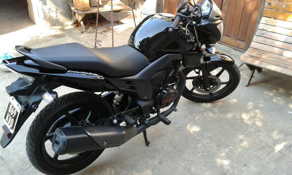 Honda Invicta
