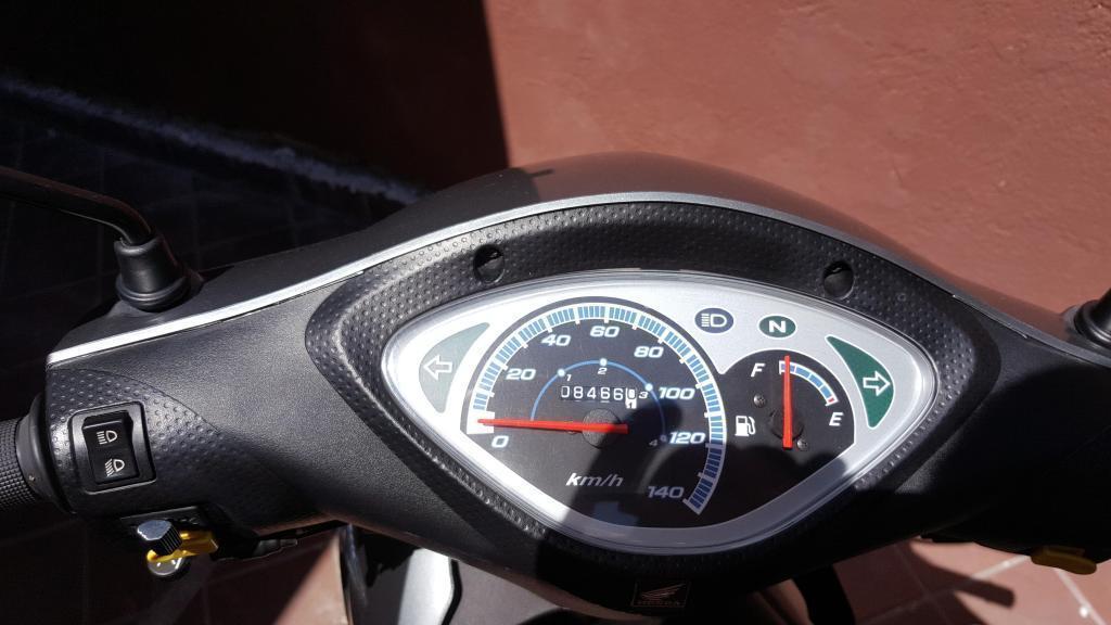 Vendo Honda Biz 125 Mod 2013 con 8000 Kl