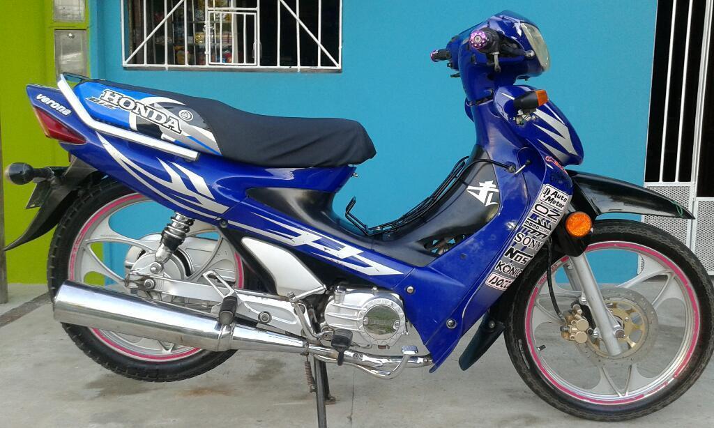 Vendo Moto 125c en Muy Buen Estad