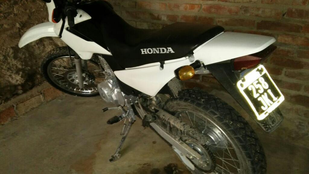 Vendo Moto Honda Xr125 L Excelente Estad