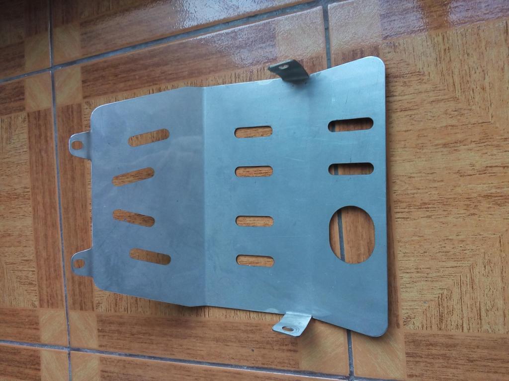 Cubrecarter Honda Tornado 250 de aluminio