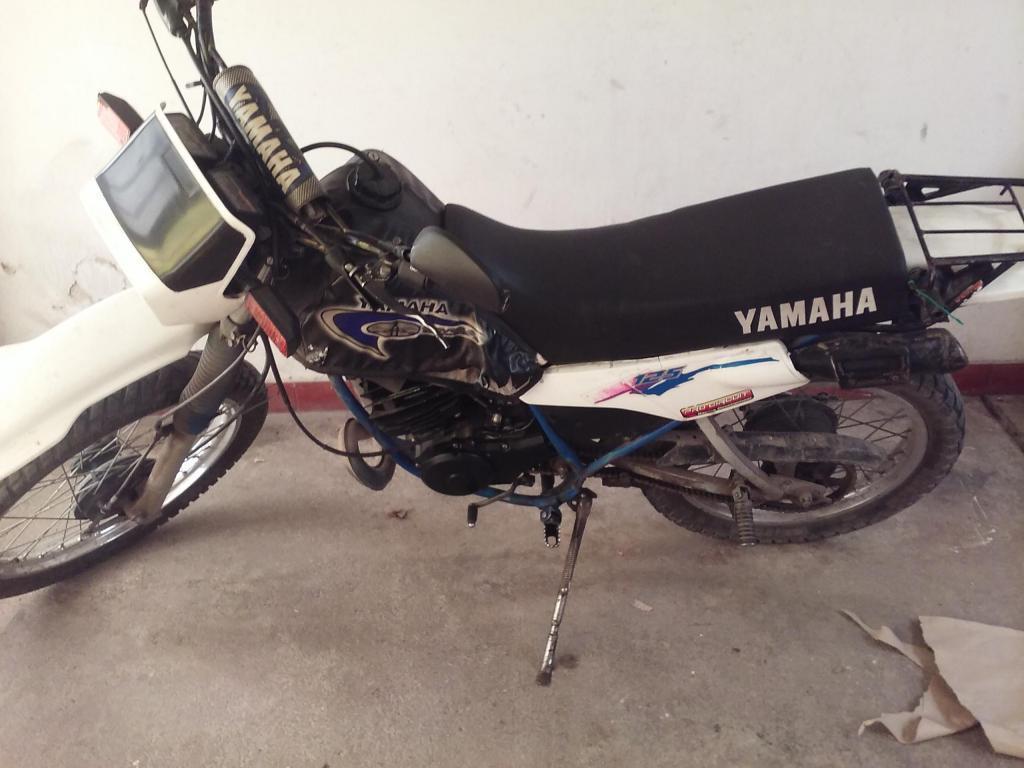 Vendo moto yamaha dt 125/ 93