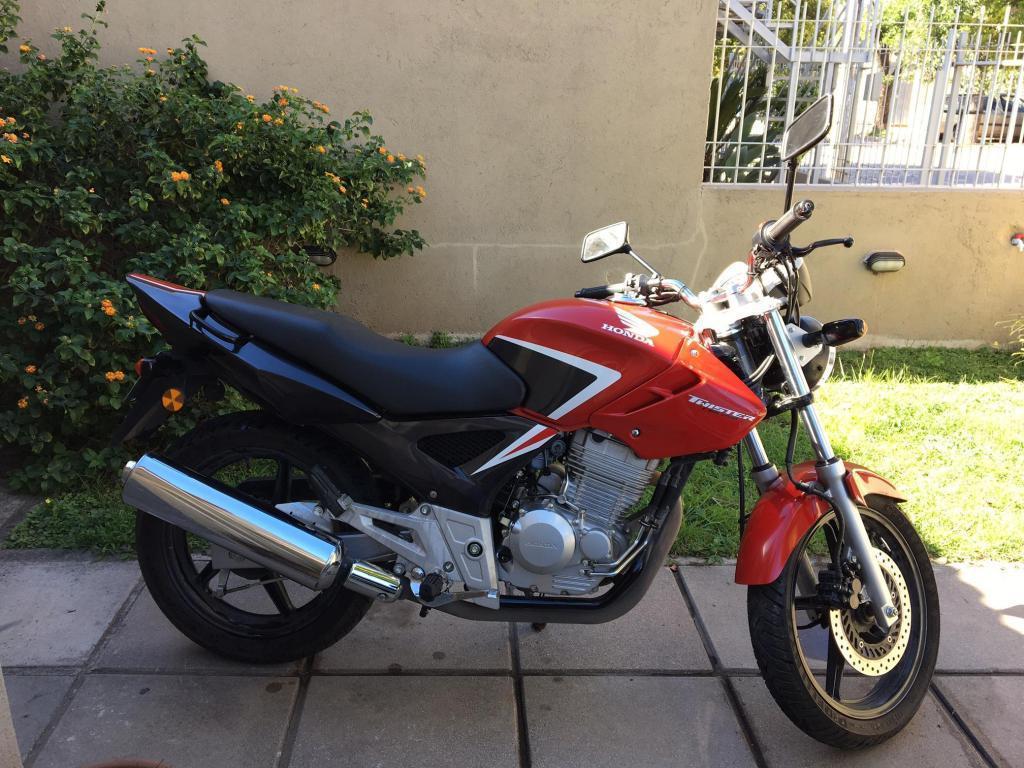 HONDA CBX 250 TWISTER IMPECABLE!!!