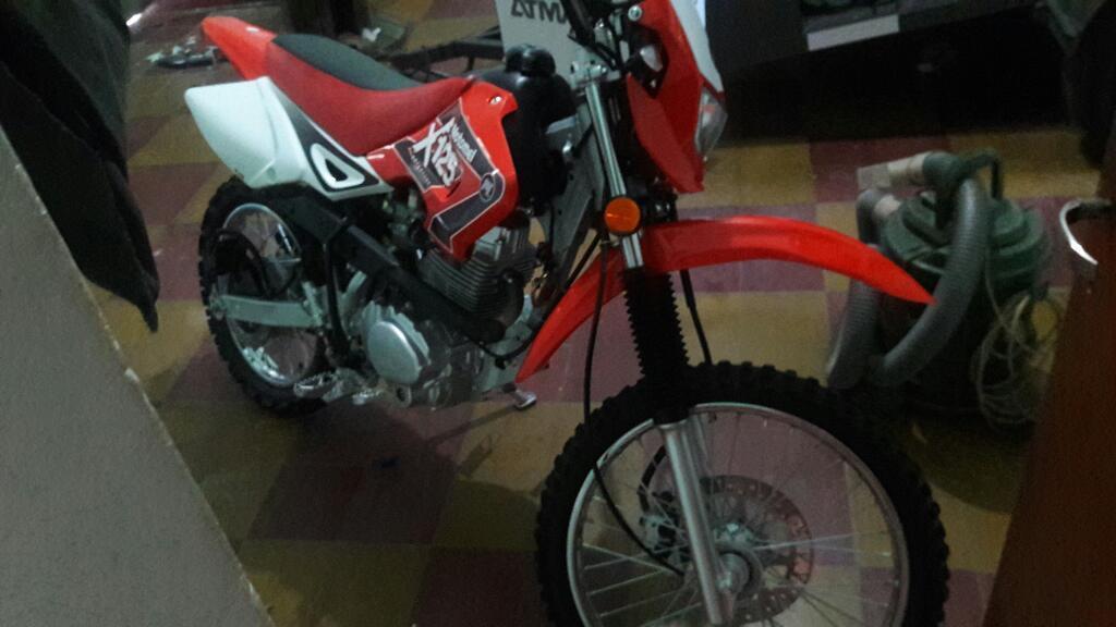 Vendo Impecable Motomel X125