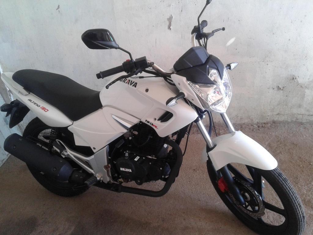 VENDO MOTO BRAVA ALTINO 180 EN INMEJORABLE ESTADO UNICO DUEÑO