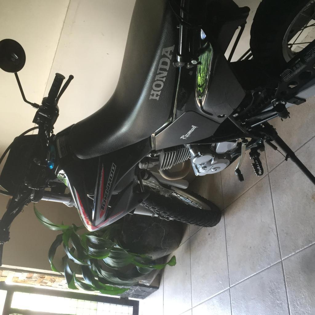 Vendo HONDA TORNADO 250