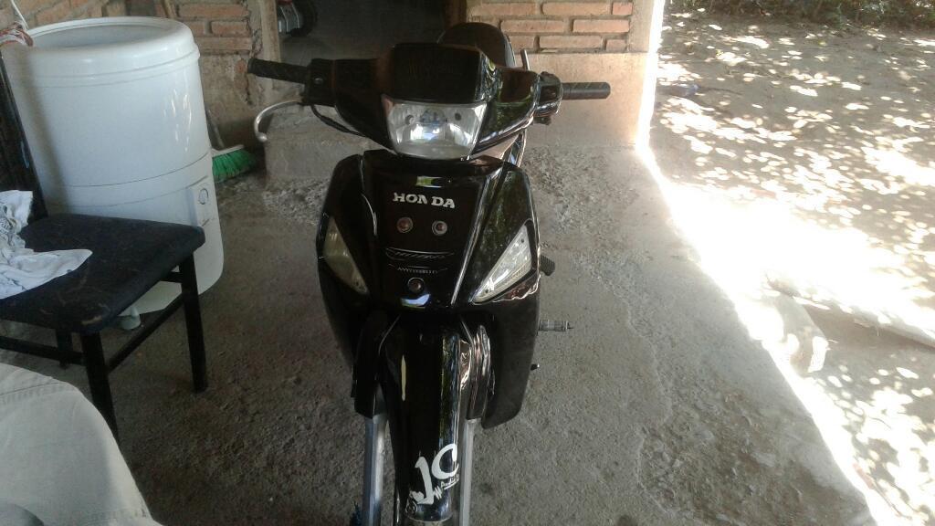 Vendo Honda Wave Modelo 2012 Unico Dueño