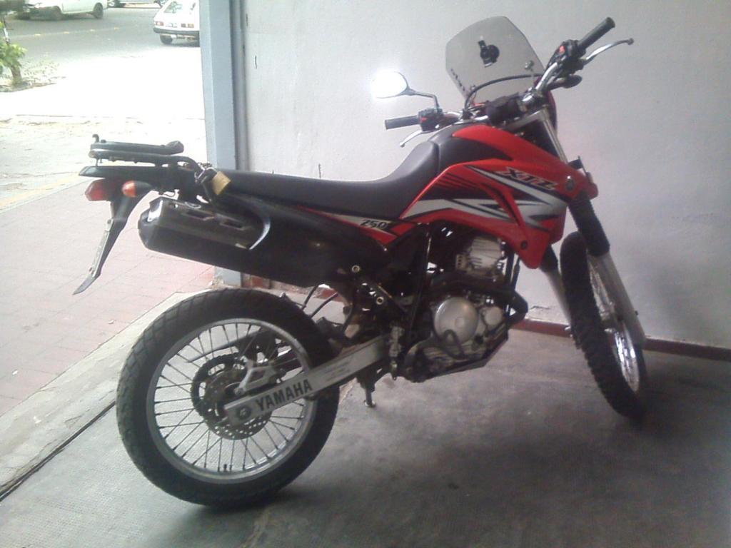 Se vende Yamaha XTZ 250 2011 ¡!!!